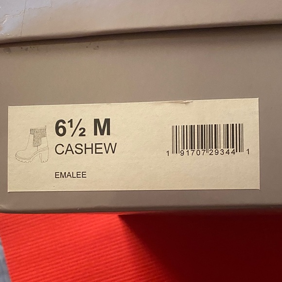 Jennifer Lopez Ankle Heeled Boots - Picture 16 of 16